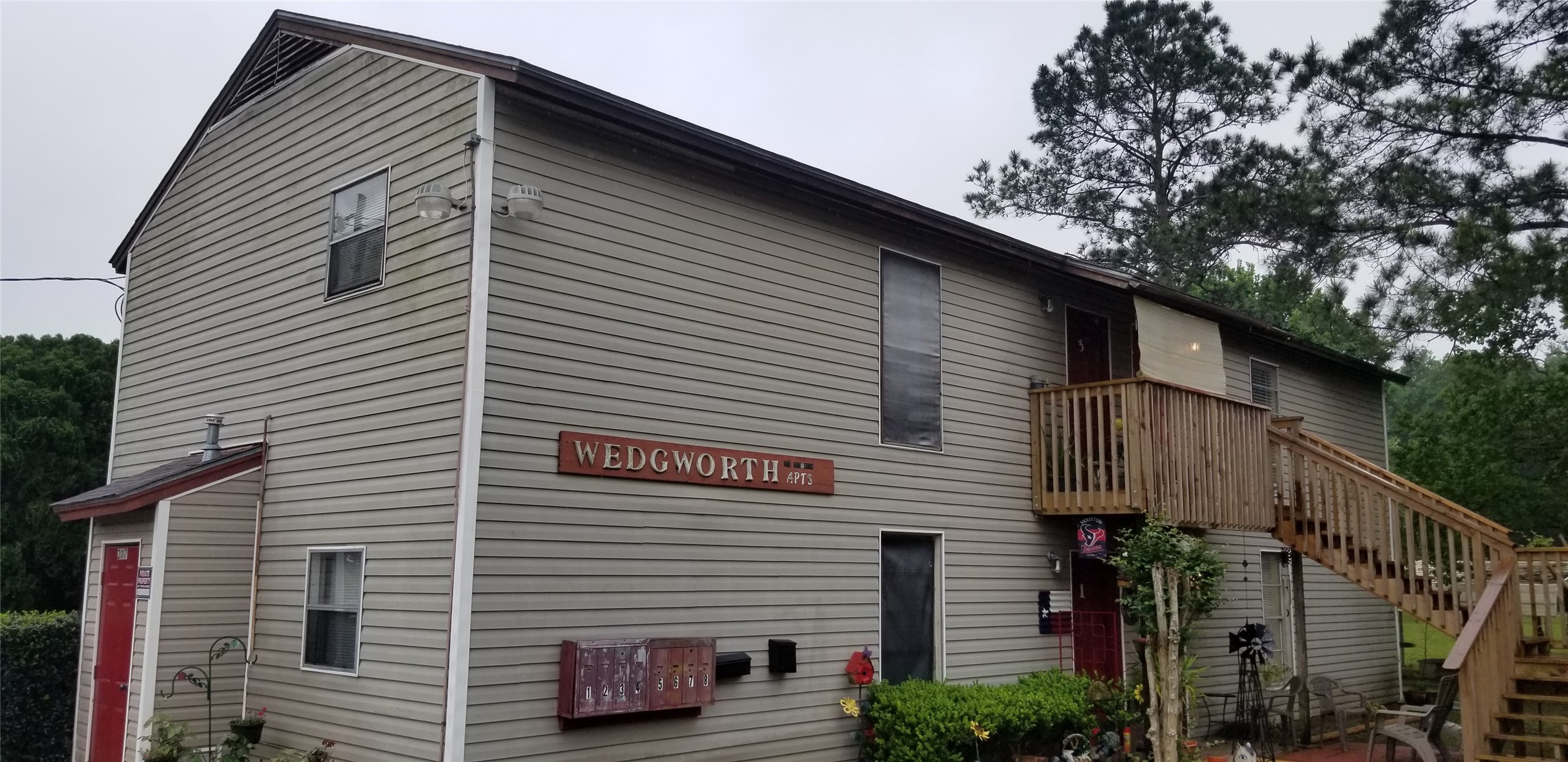 2017 West Sidnor Street, Unit 6 Alvin, TX 77511 - Photo 4 of 13