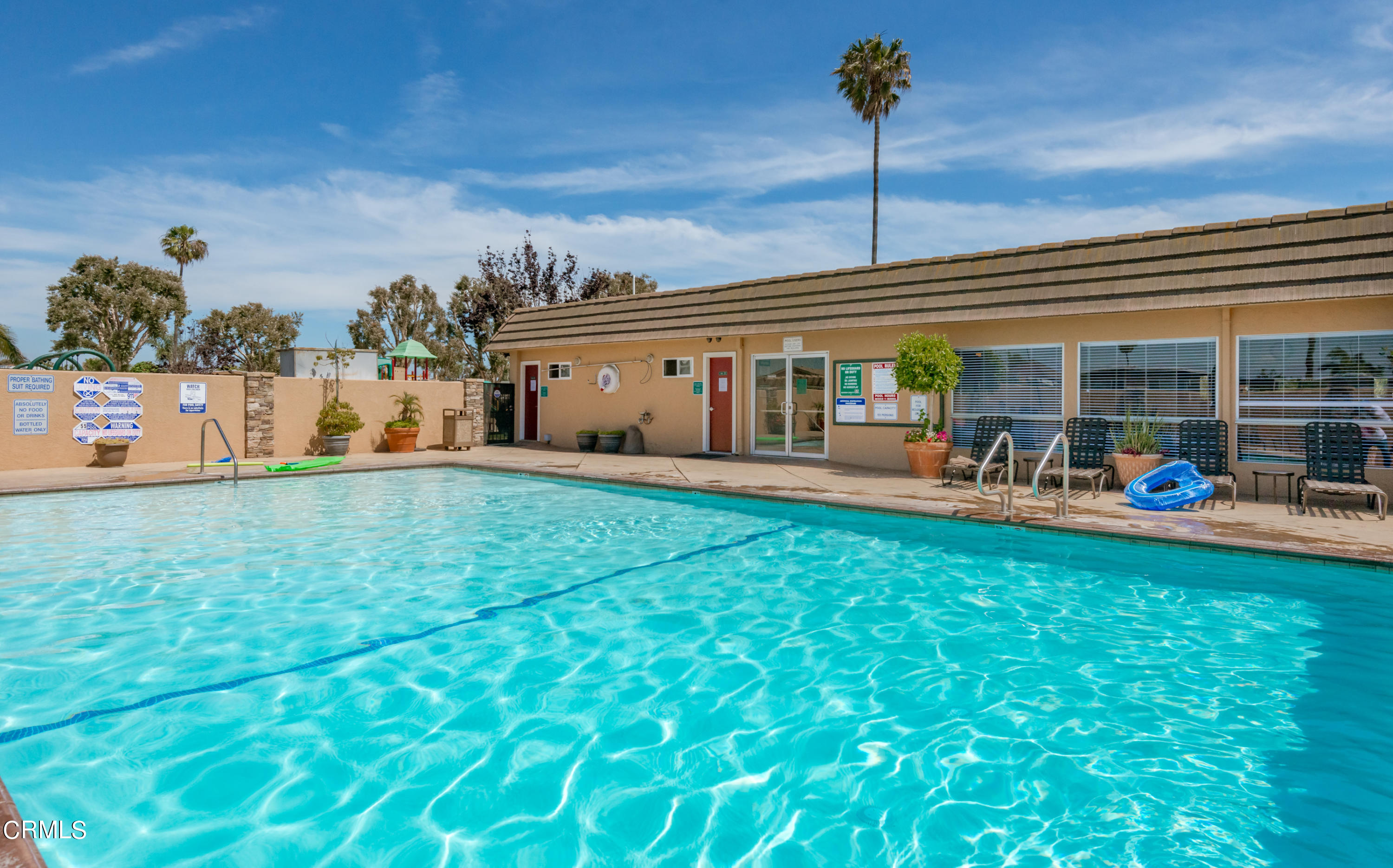 1853 Ives Avenue, Unit 63 Oxnard, CA 93033 - Photo 23 of 25 23 - Community Pool