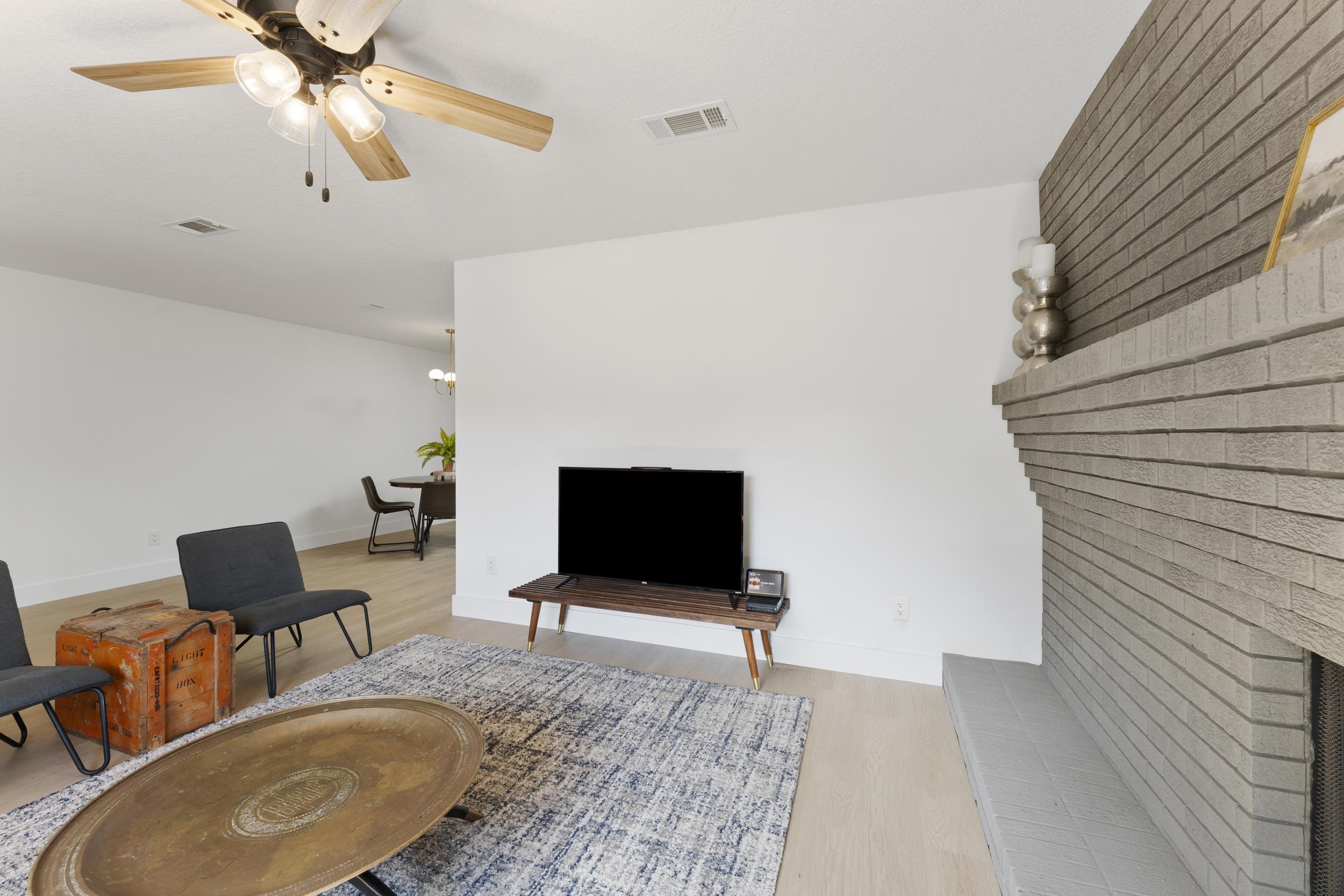 447 Segovia Road St. Augustine, FL 32086 - Photo 15 of 47 a living room with furniture and a flat screen tv