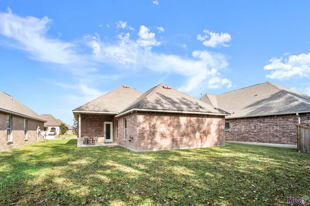 $235,000 | 4465 Belle Vue Drive, Addis, LA 70710