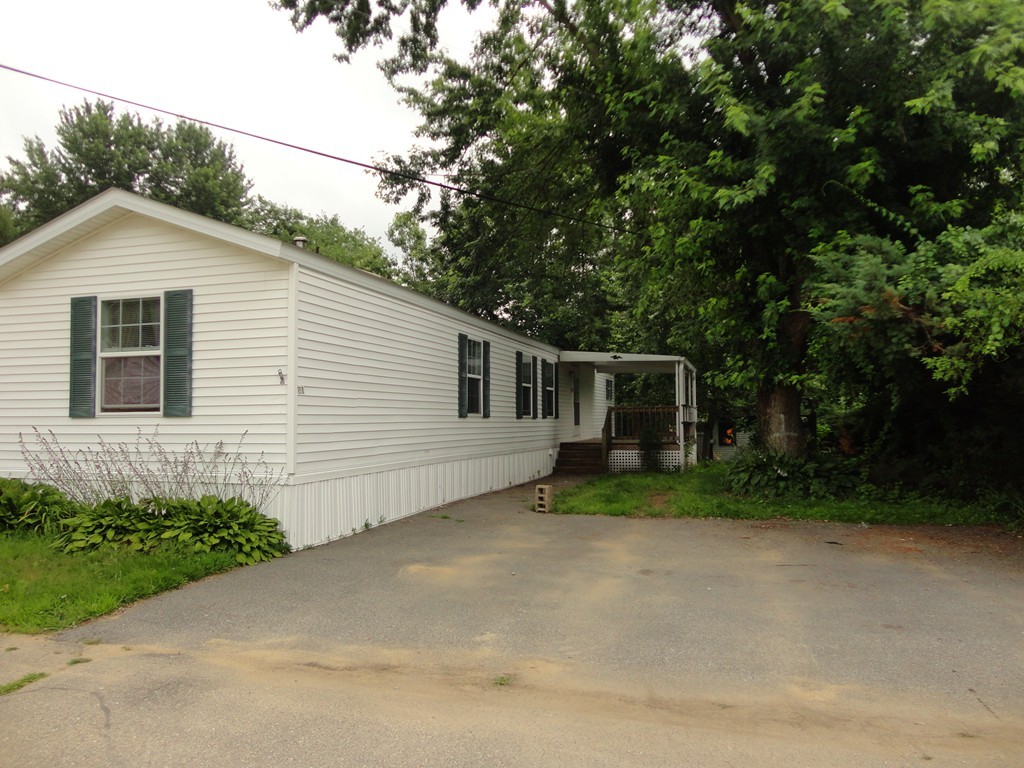 21 Willow Road Newton, NH 03858 - Photo 1 of 16 Gallery Image 1