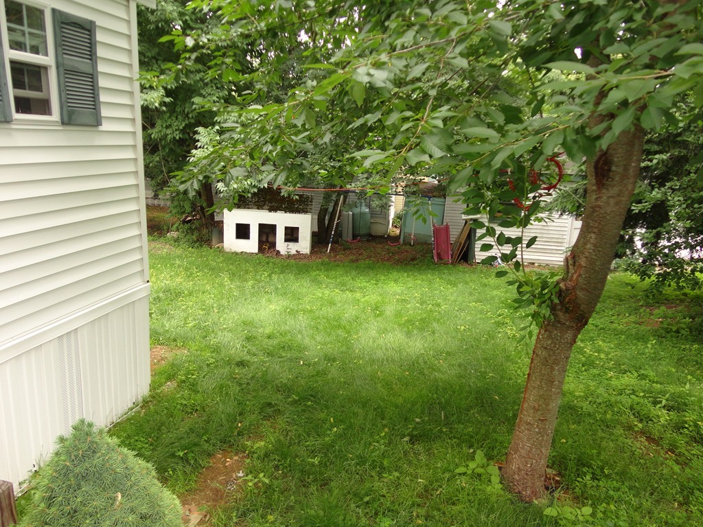 21 Willow Road Newton, NH 03858 - Photo 3 of 16 Gallery Image 3