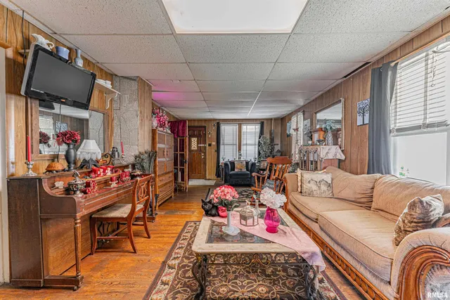 $45,000 | 1214 Pekin Street, Lincoln, IL 62656