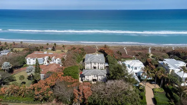 $22,900,000 | 19 North Beach Road, Hobe Sound, FL 33455