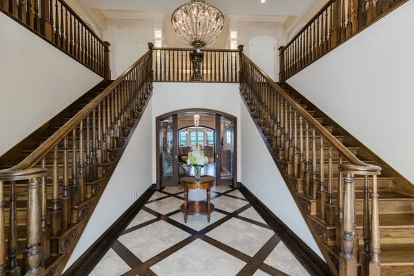 $22,500,000 | 19 North Beach Road, Jupiter Island, FL 33455