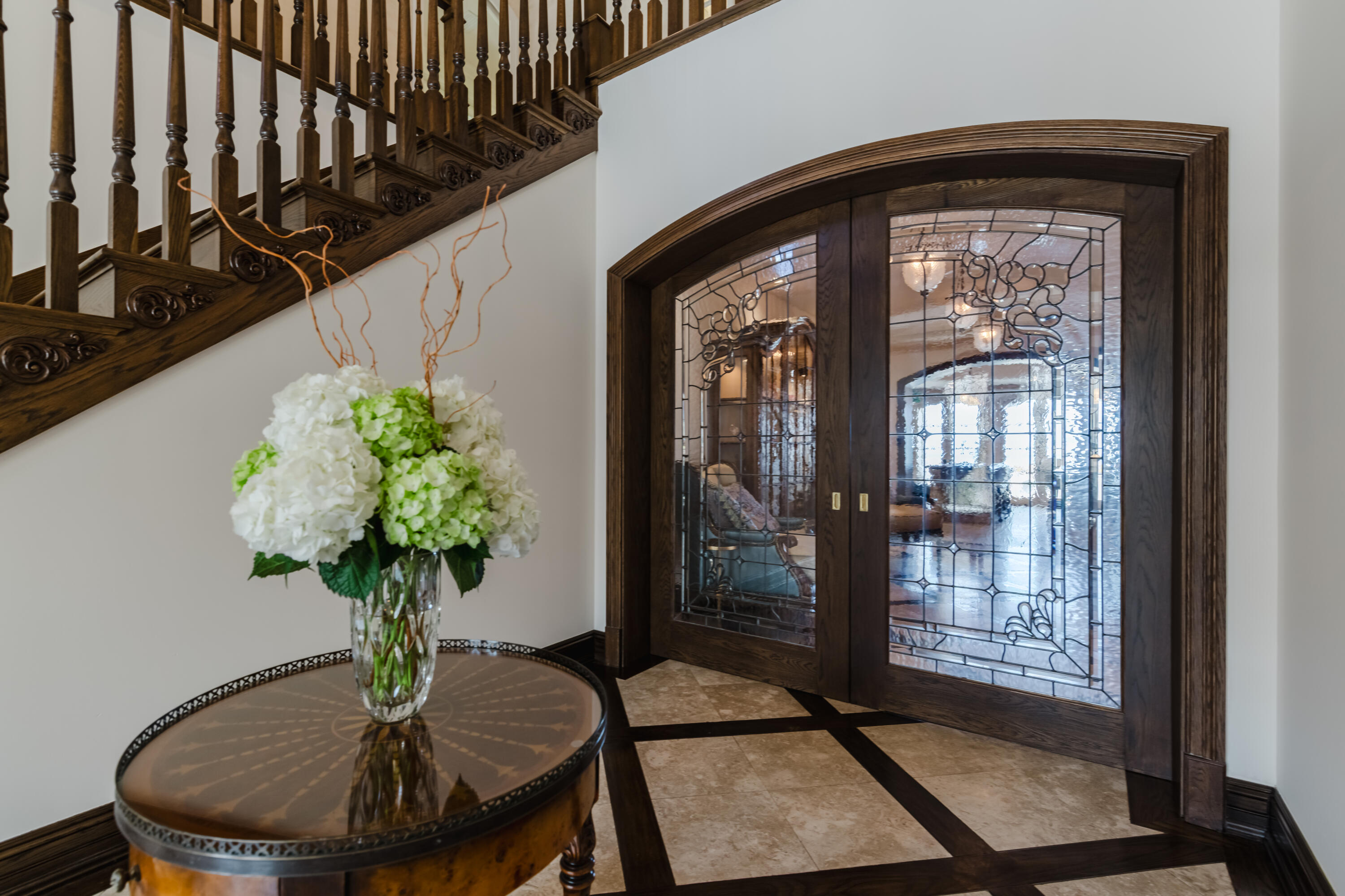 19 North Beach Road Jupiter Island, FL 33455 - Photo 12 of 80 Entrance with Pocket Door