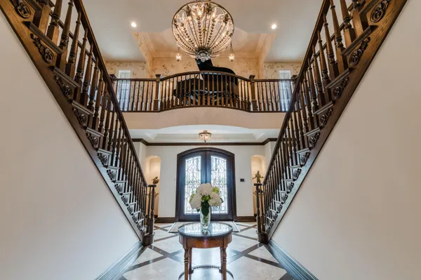 $22,500,000 | 19 North Beach Road, Jupiter Island, FL 33455