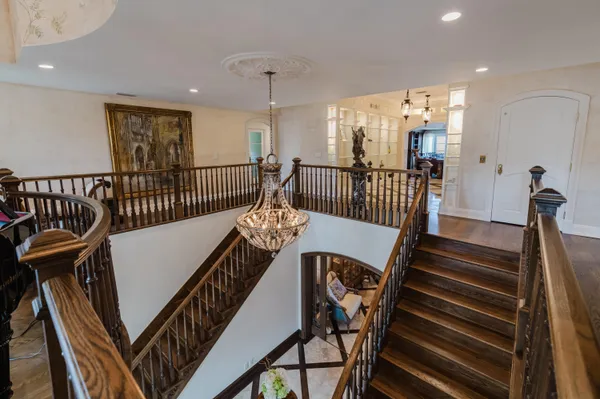 $22,500,000 | 19 North Beach Road, Jupiter Island, FL 33455