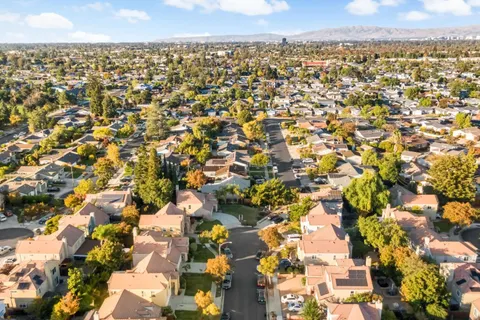 $2,348,000 | 4593 Fallstone Court, San Jose, CA 95124