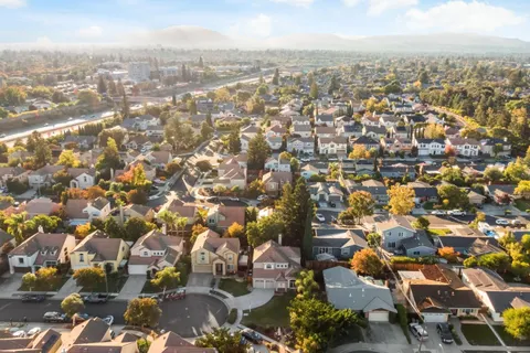 $2,348,000 | 4593 Fallstone Court, San Jose, CA 95124