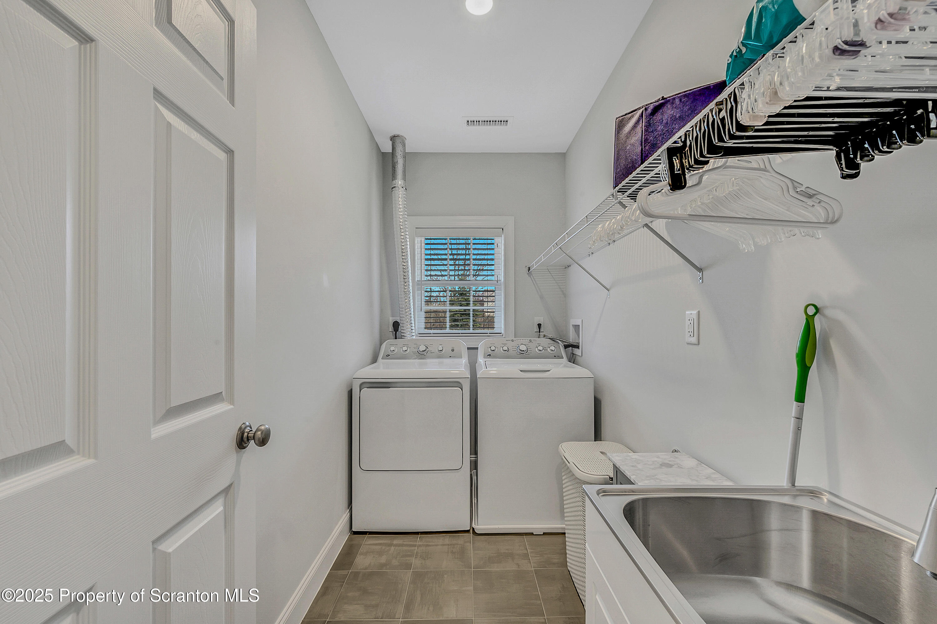 62 Wyndham Road Clarks Summit, PA 18411 - Photo 29 of 44 Wyndham_-27
