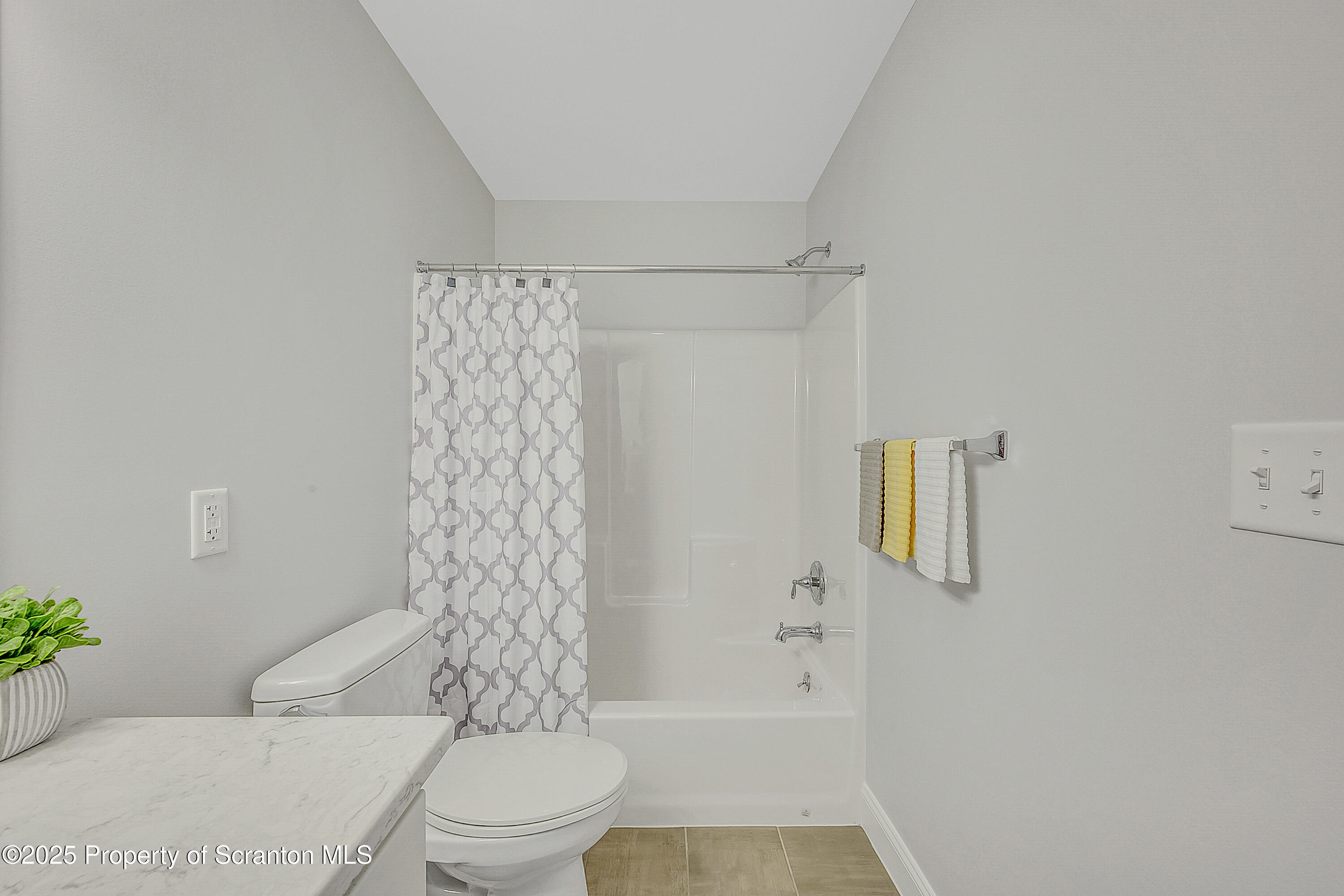 62 Wyndham Road Clarks Summit, PA 18411 - Photo 40 of 44 Wyndham_-44