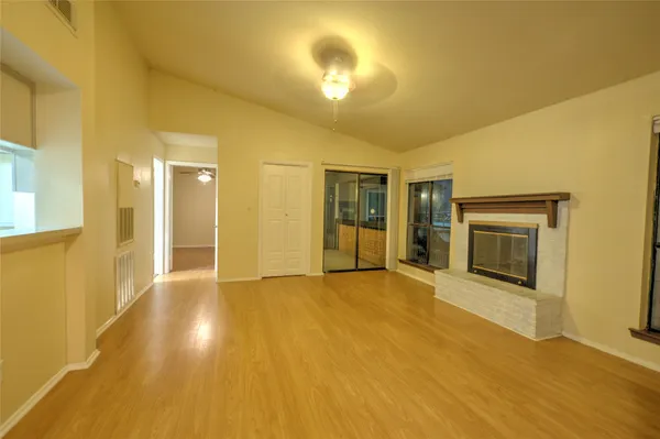 $945 | 9009 Richmond Avenue, Unit 607, Houston, TX 77063