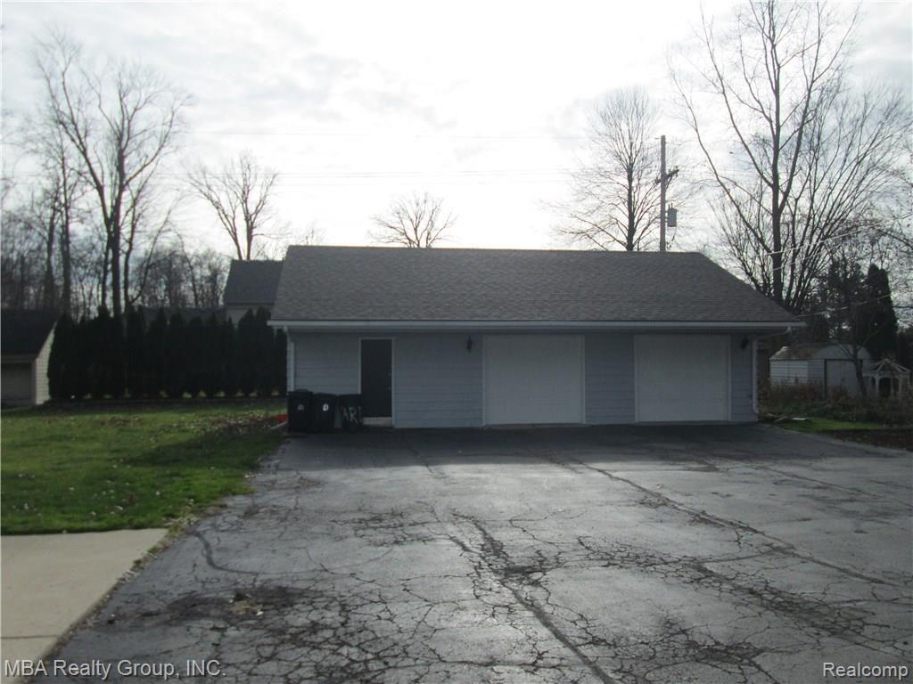 9211 Rucker Road Grosse Ile, MI 48138 - Photo 2 of 17