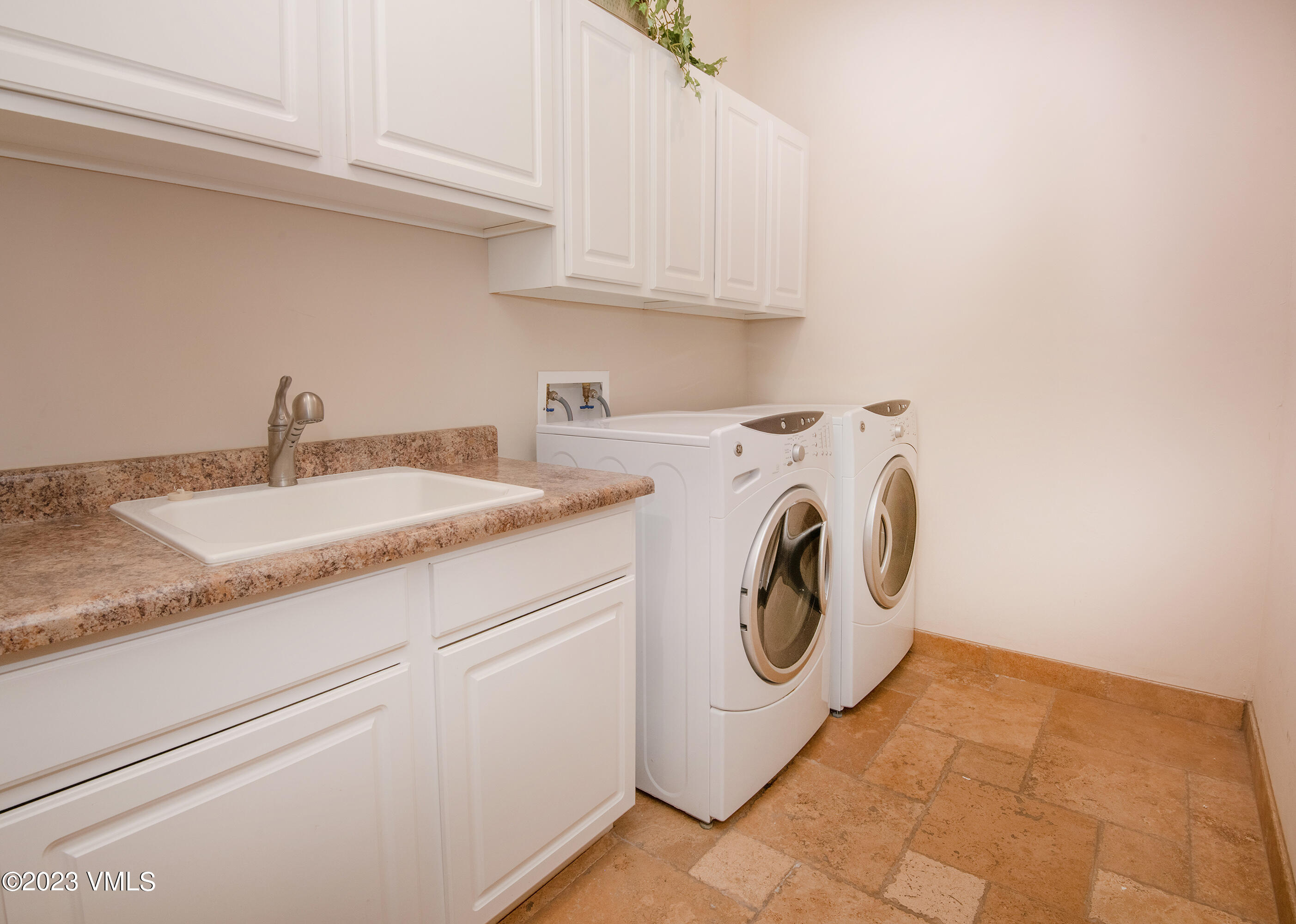 295 Main Street, Unit R207 Edwards, CO 81632 - Photo 25 of 31 Riverwalk-Ruby-207-MLS_25