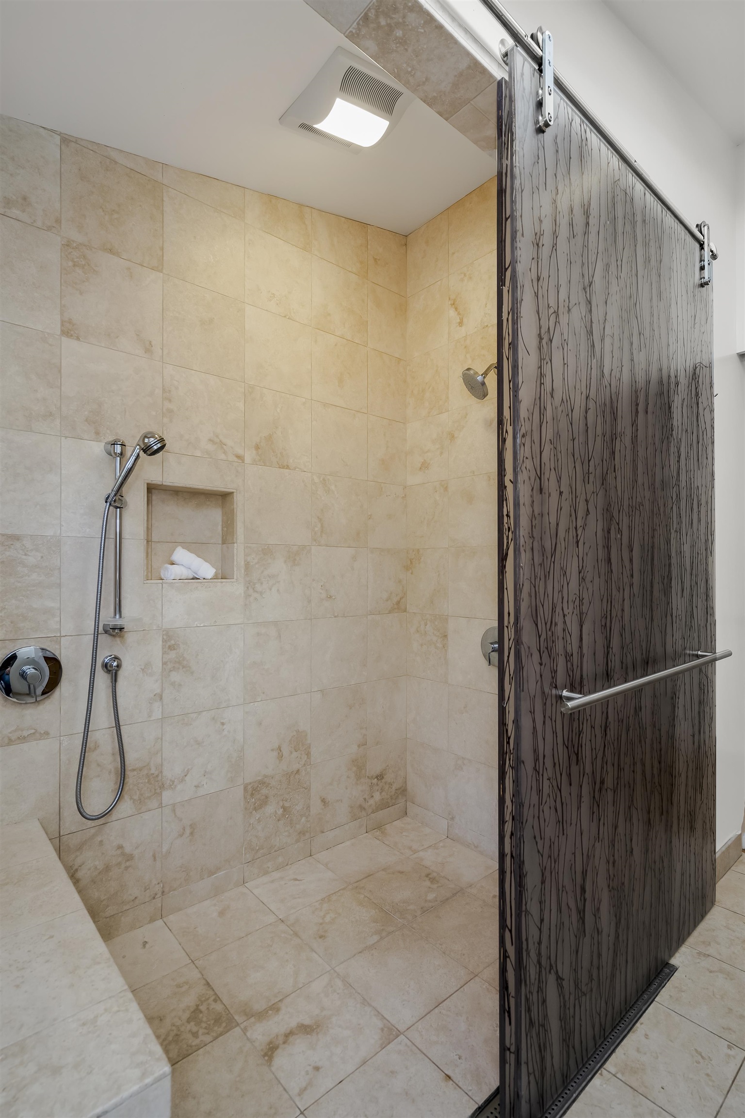 11906 Stallion Way Truckee, CA 96161 - Photo 16 of 20