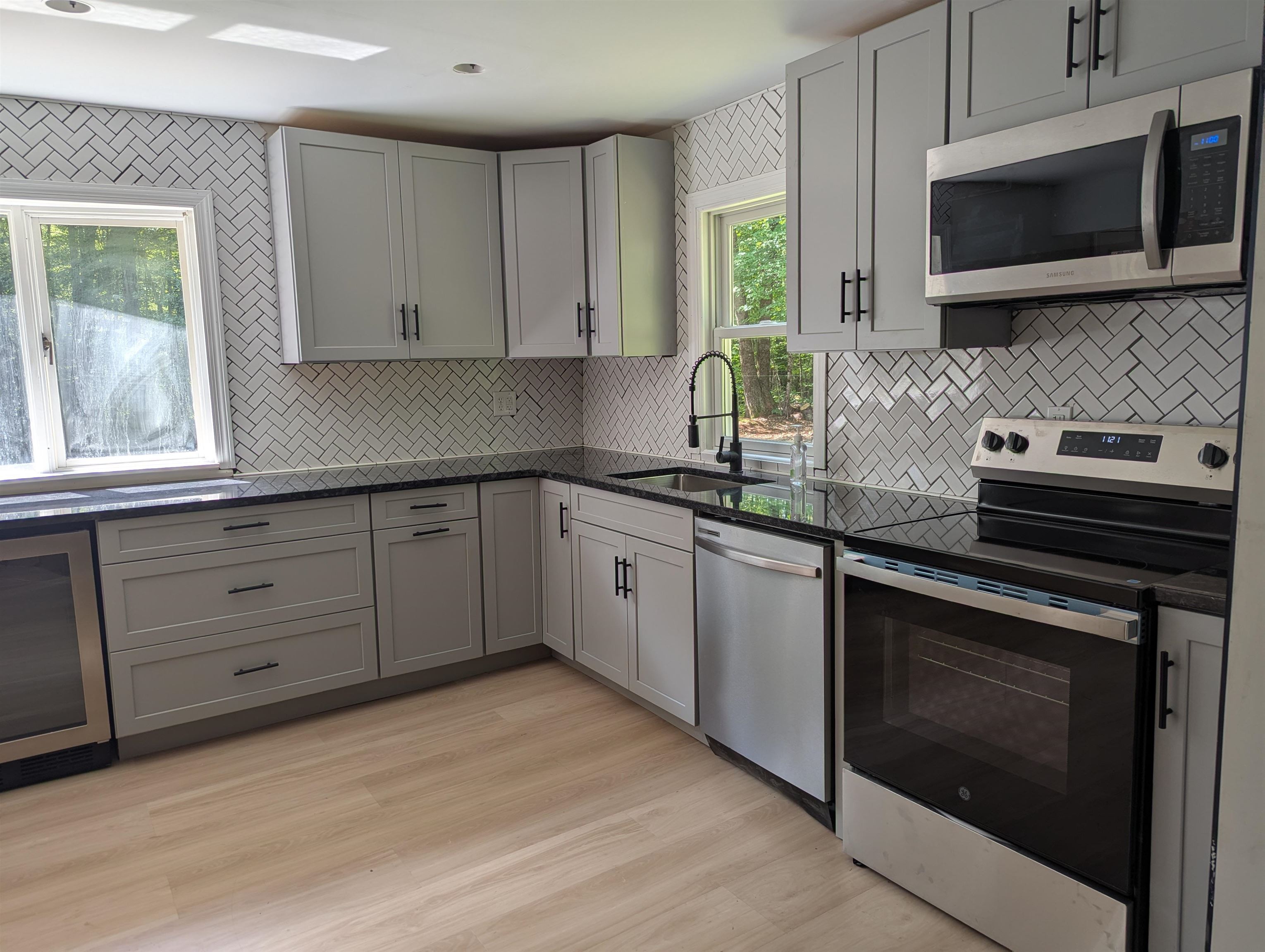 21 Baywoods Road Meredith, NH 03253 - Photo 3 of 24