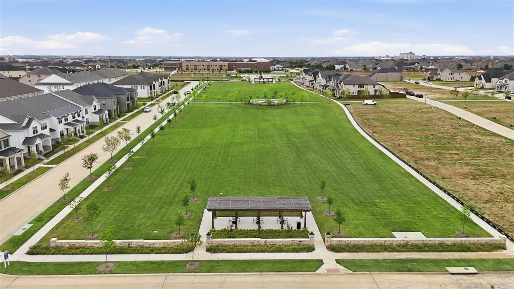 1317 Rooted Road Frisco, TX 75033 - Photo 32 of 34
