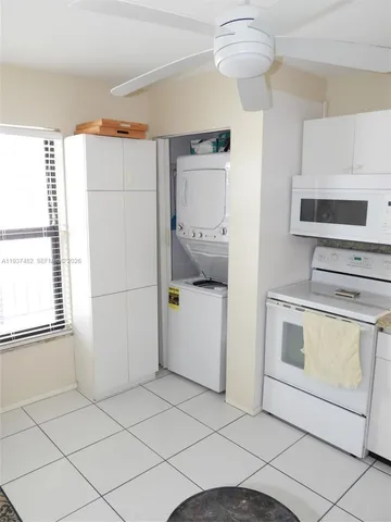 $3,100 | 1631 Riverview Road, Unit 203, Deerfield Beach, FL 33441