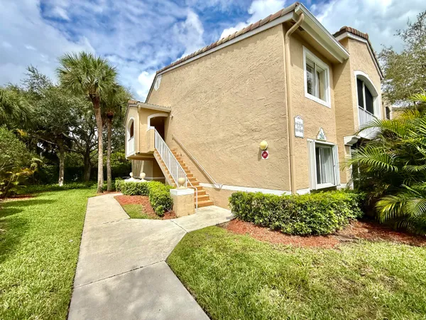 $2,875 | 284 Village Boulevard, Unit 9102, Tequesta, FL 33469