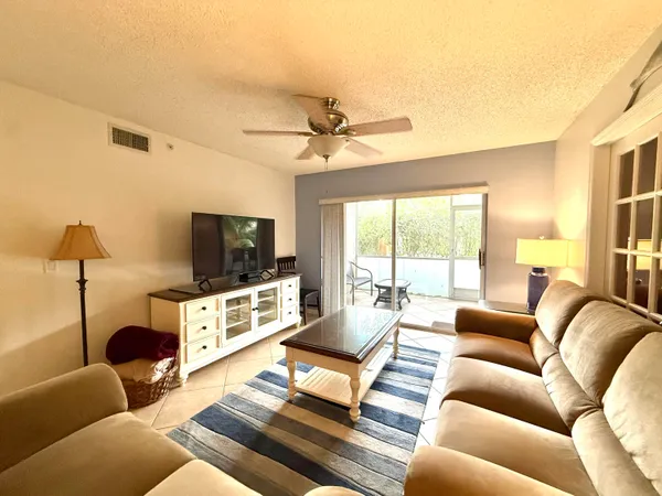 $2,875 | 284 Village Boulevard, Unit 9102, Tequesta, FL 33469