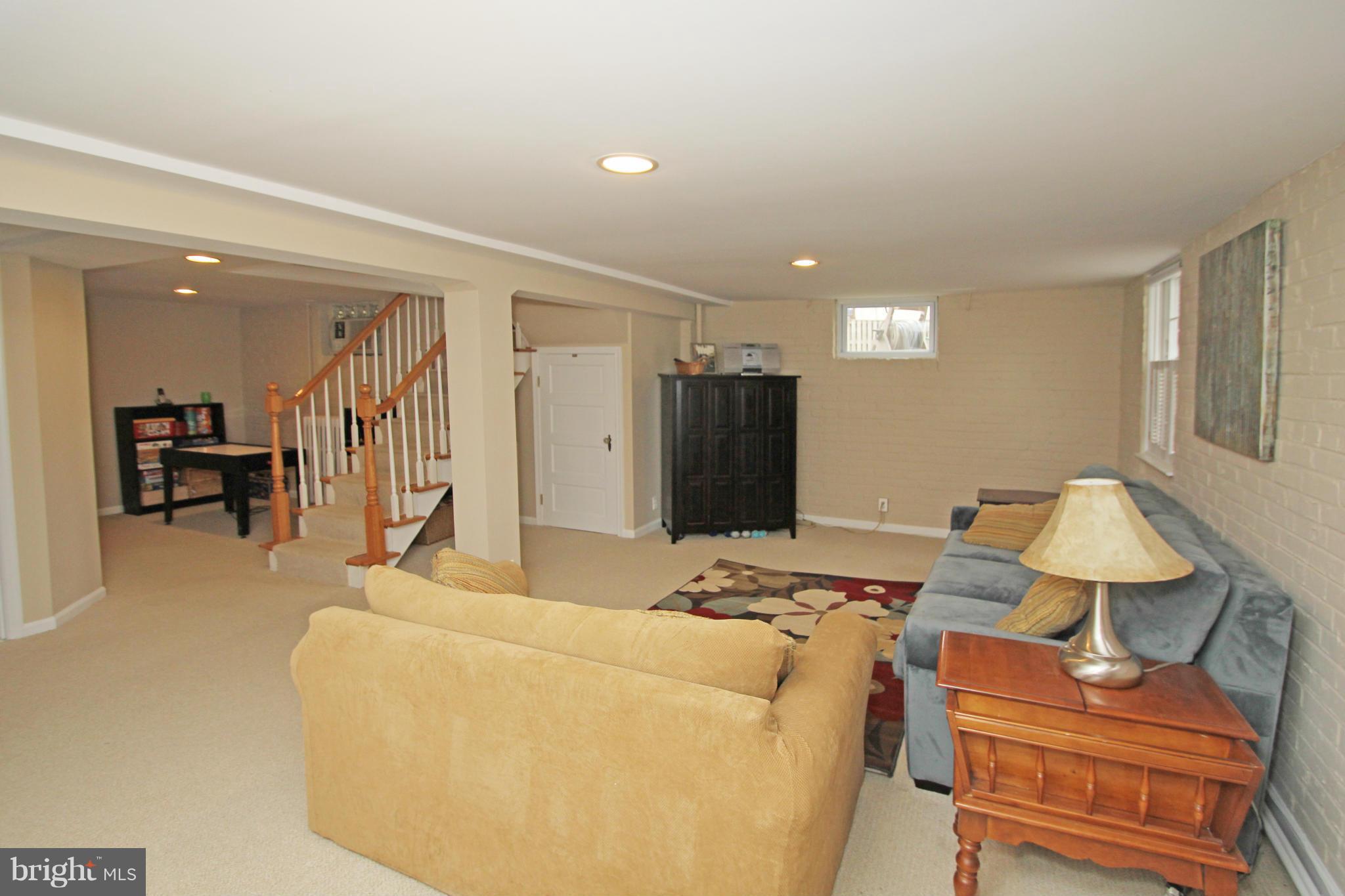 605 Bonifant Street Silver Spring, MD 20910 - Photo 22 of 30 Family Room