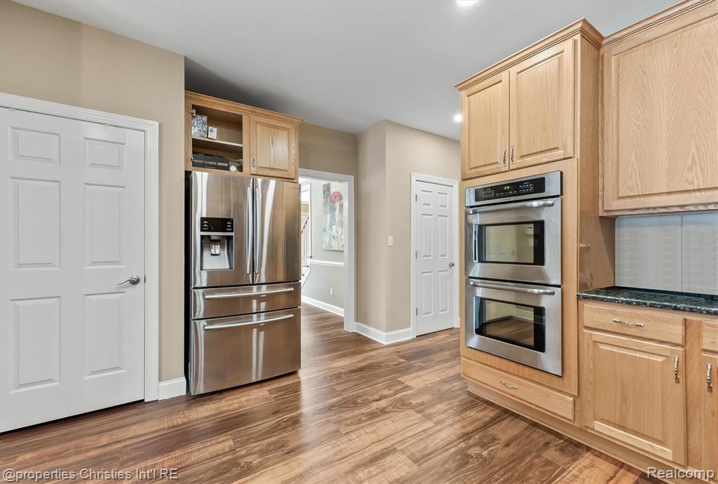 24910 Reeds Pointe Drive Novi, MI 48374 - Photo 21 of 44 Gallery Image 21