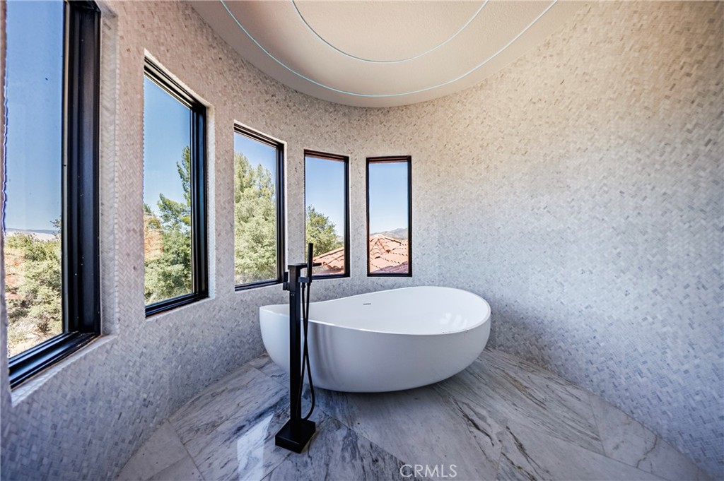 16515 Valley Ranch Road Canyon Country, CA 91387 - Photo 54 of 75 Gallery Image 54