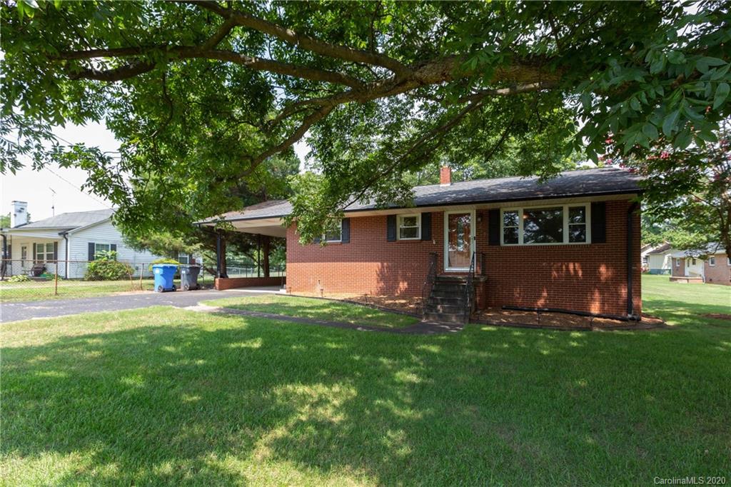 211 Perry Road Troutman, NC 28166 - Photo 1 of 31 Gallery Image 1