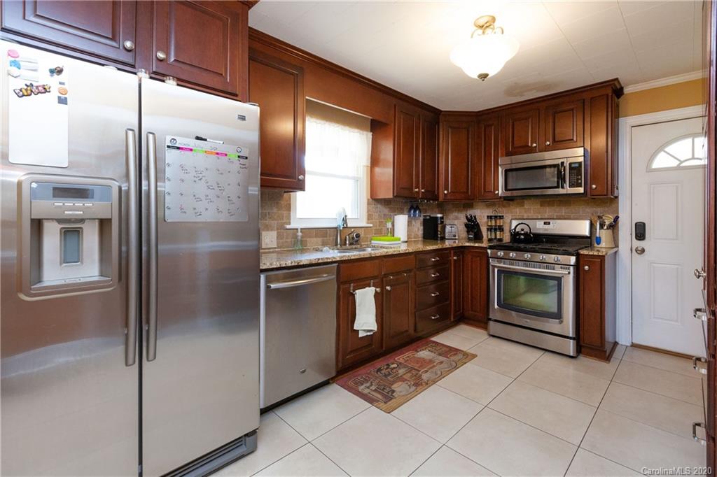211 Perry Road Troutman, NC 28166 - Photo 14 of 31 Gallery Image 14