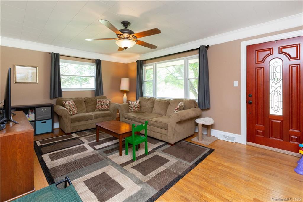 211 Perry Road Troutman, NC 28166 - Photo 8 of 31 Gallery Image 8