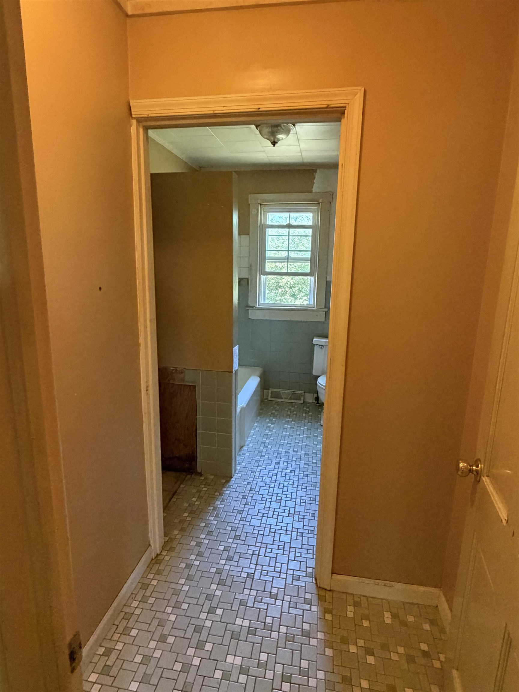 845 3rd Street Waynesboro, VA 22980 - Photo 14 of 31