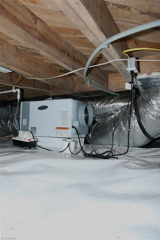 409 Moser Street Graham, NC 27253 - Photo 7 of 18 Encapsulated Crawlspace Nice dehumidifier.