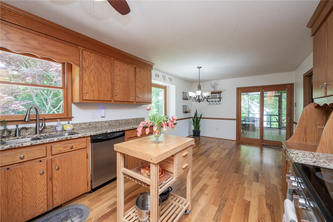 606 Mountain View Road Williamston, SC 29697 - Photo 13 of 48