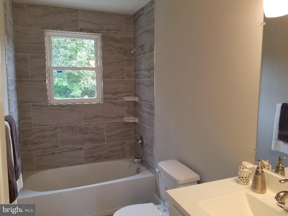 690 Bafford Road Lusby, MD 20657 - Photo 8 of 15 Bath