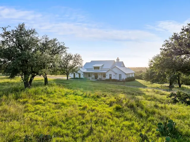 $1,350,000 | 494 Zufrieden Berg Way, Fredericksburg, TX 78624