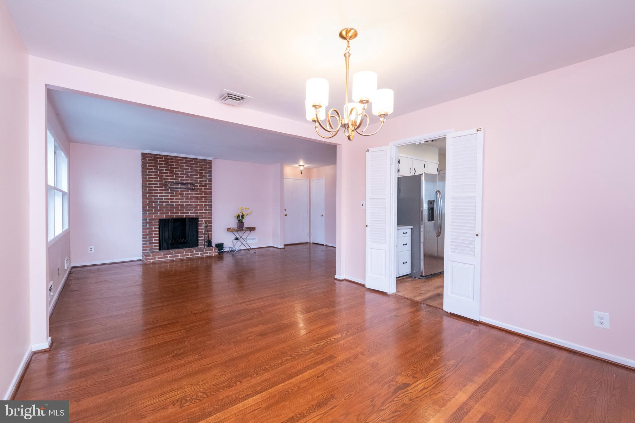 1315 St Albans Road Pikesville, MD 21208 - Photo 8 of 35 Dining room