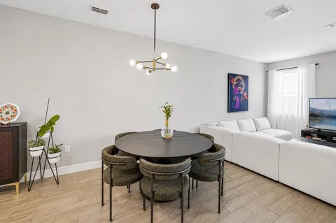 $449,900 | 5282 Neil Drive, St. Petersburg, FL 33714