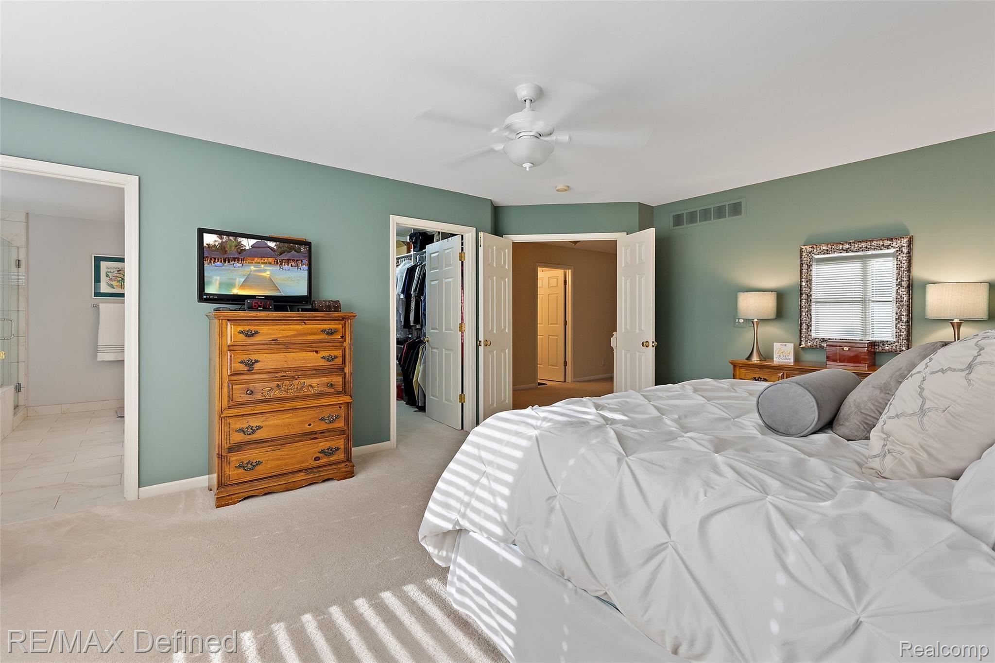 60957 Pennington Way Rochester, MI 48306 - Photo 37 of 54 60957 Pennington Way-46.jpg