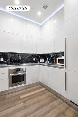 $795,000 | 25-63 38th Street, Unit 1A | Astoria