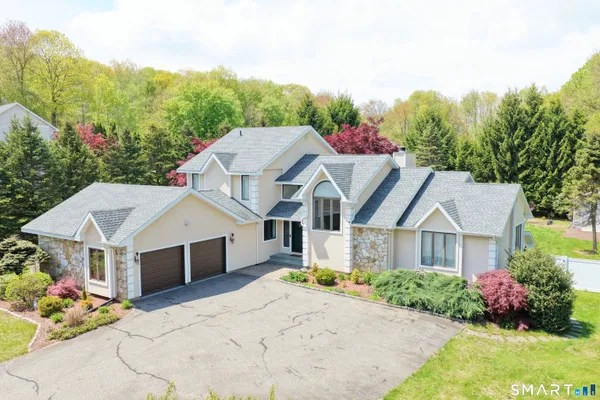 $729,900 | 2 Executive Hill Road, Wolcott, CT 06716