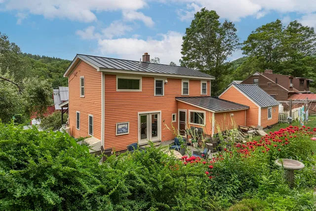 $434,500 | 7873 Pomfret Road, Pomfret, VT 05053