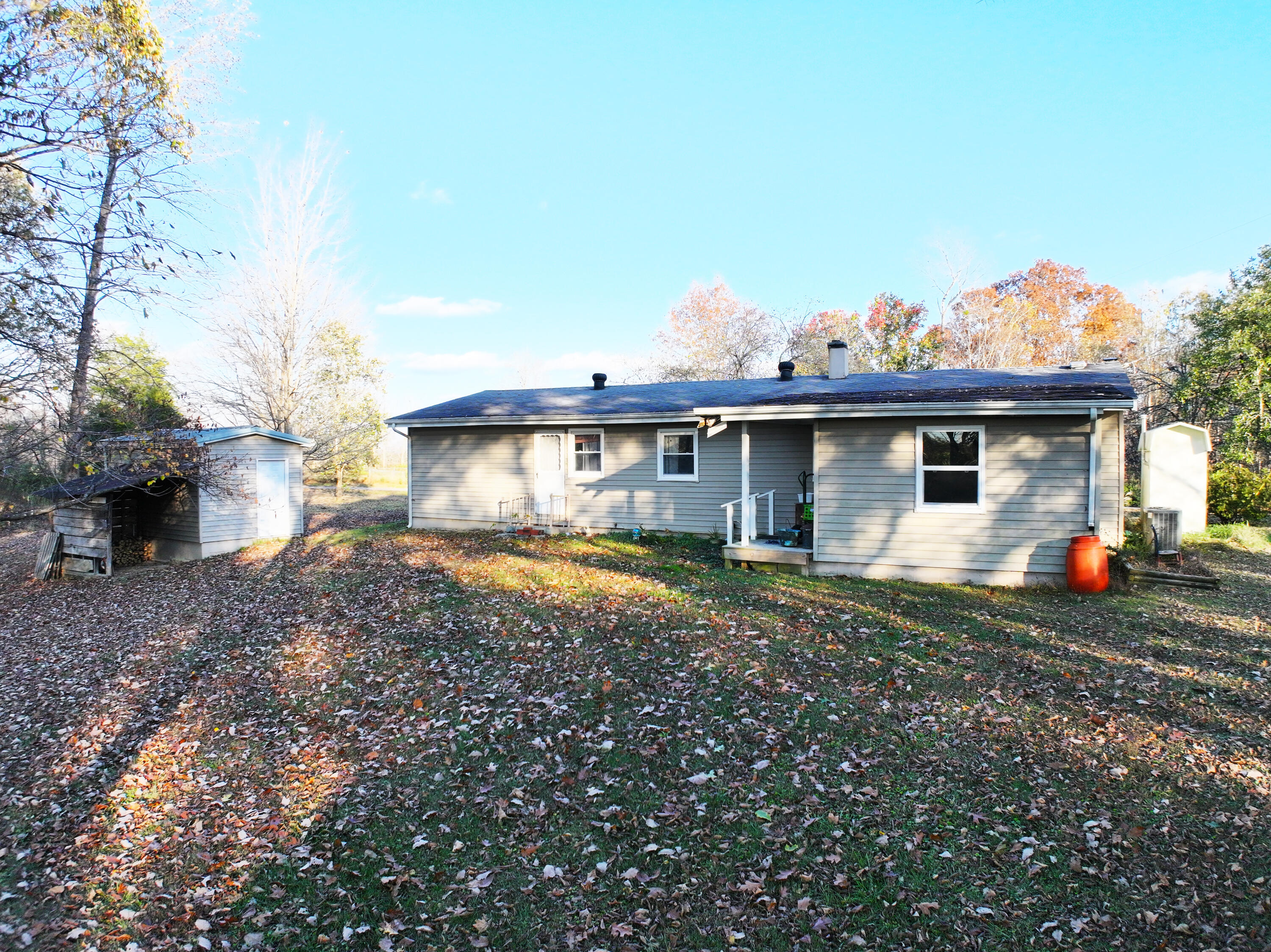 685 Puckett Road Irvine, KY 40336 - Photo 8 of 35 Rear view!