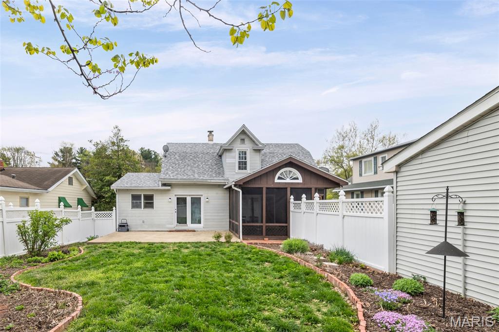 946 Danforth Street Alton, IL 62002 - Photo 3 of 9