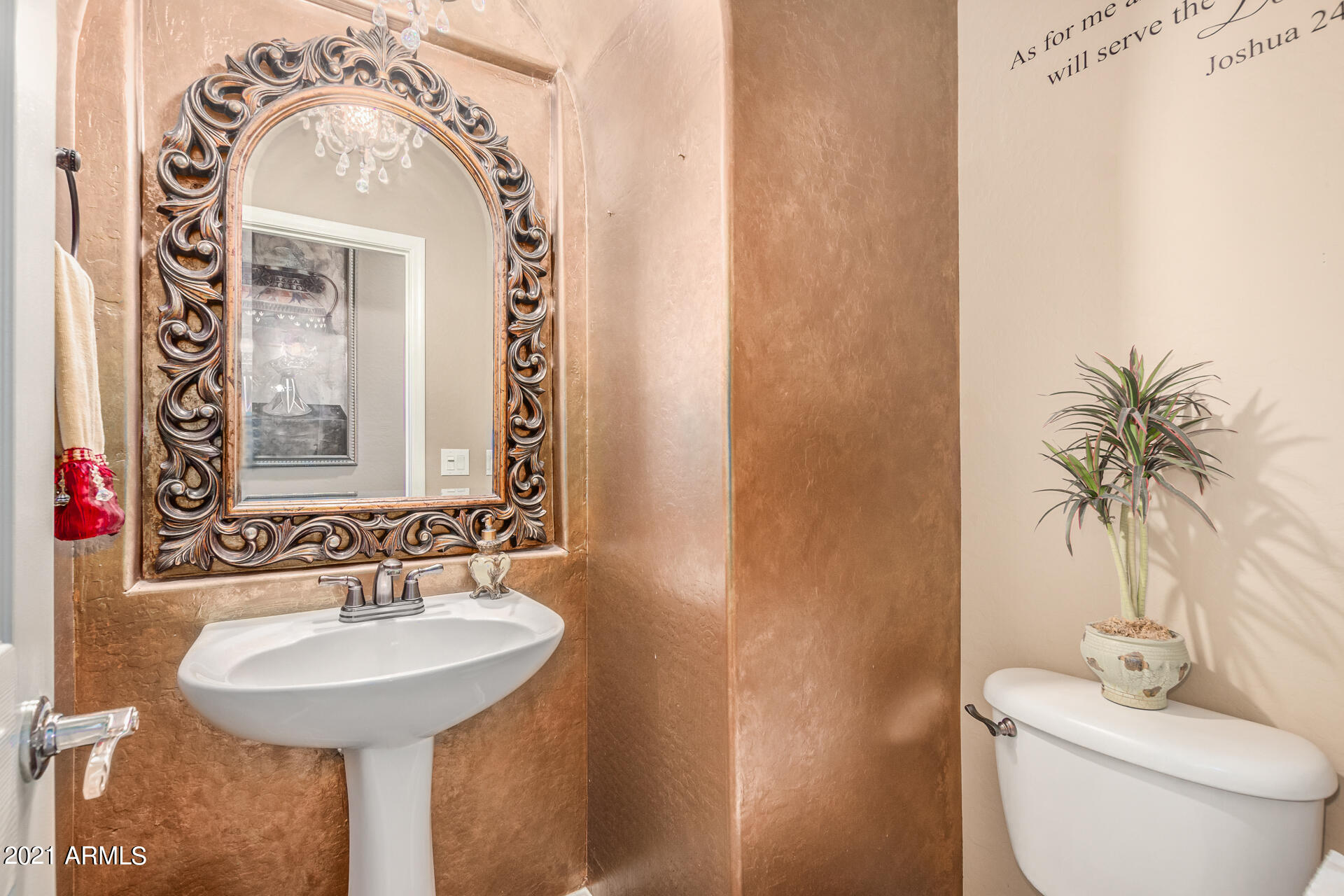 2410 West Mineral Road Phoenix, AZ 85041 - Photo 20 of 39 20 - Mineral