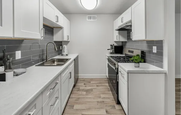 $950 | 2025 West Indian School Road, Unit 1, Phoenix, AZ 85015