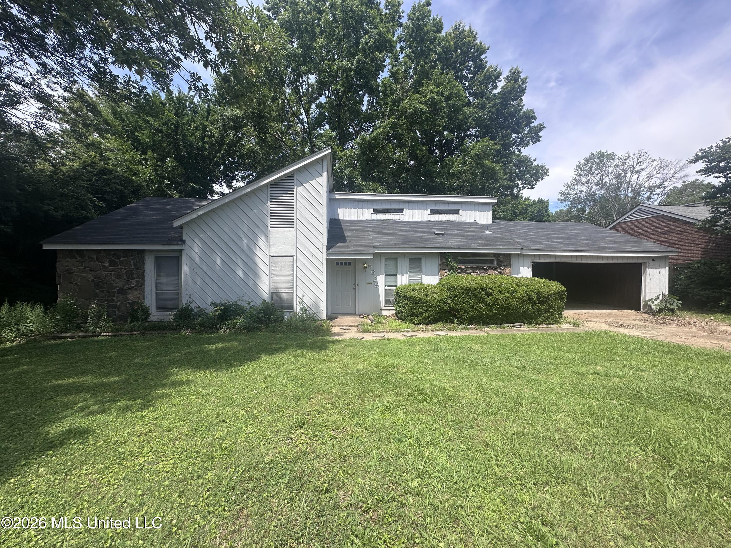 5629 Ridgetop Drive Horn Lake, MS 38637 - Photo 1 of 15 IMG_1443