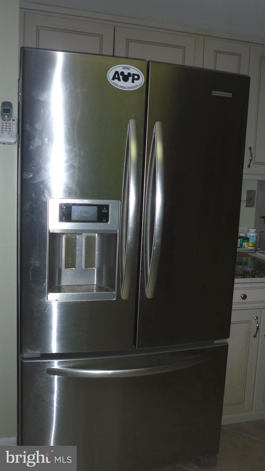 17300 Twin Ridge Court Silver Spring, MD 20905 - Photo 22 of 57 Upgraded Large Refrigerator