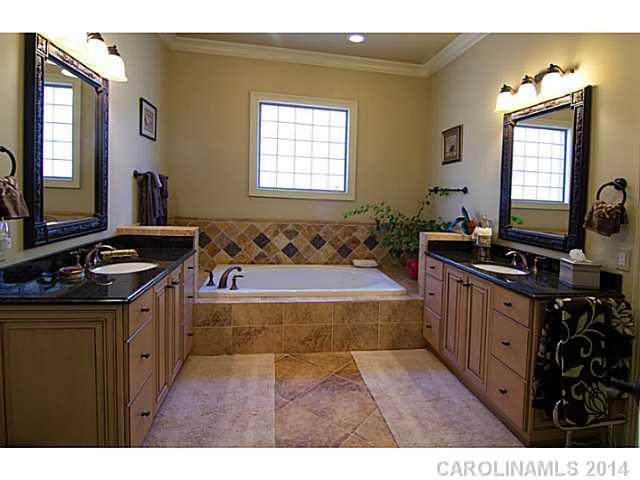 7940 Park Road Charlotte, NC 28210 - Photo 13 of 16 Gallery Image 13