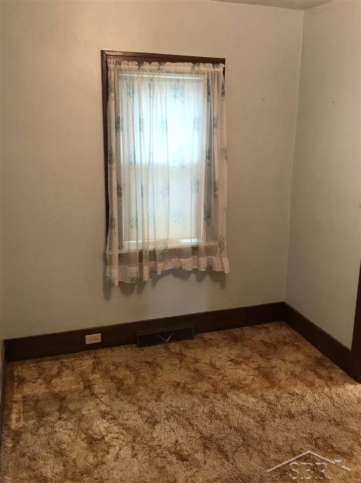 2967 Tatham Road Saginaw, MI 48601 - Photo 10 of 16 Bedroom 1